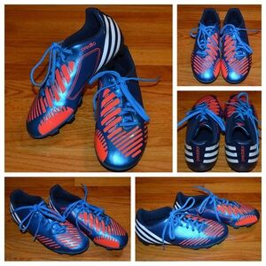 Youth boys Adidas Predator metallic blue soccer cleats, size 4.5